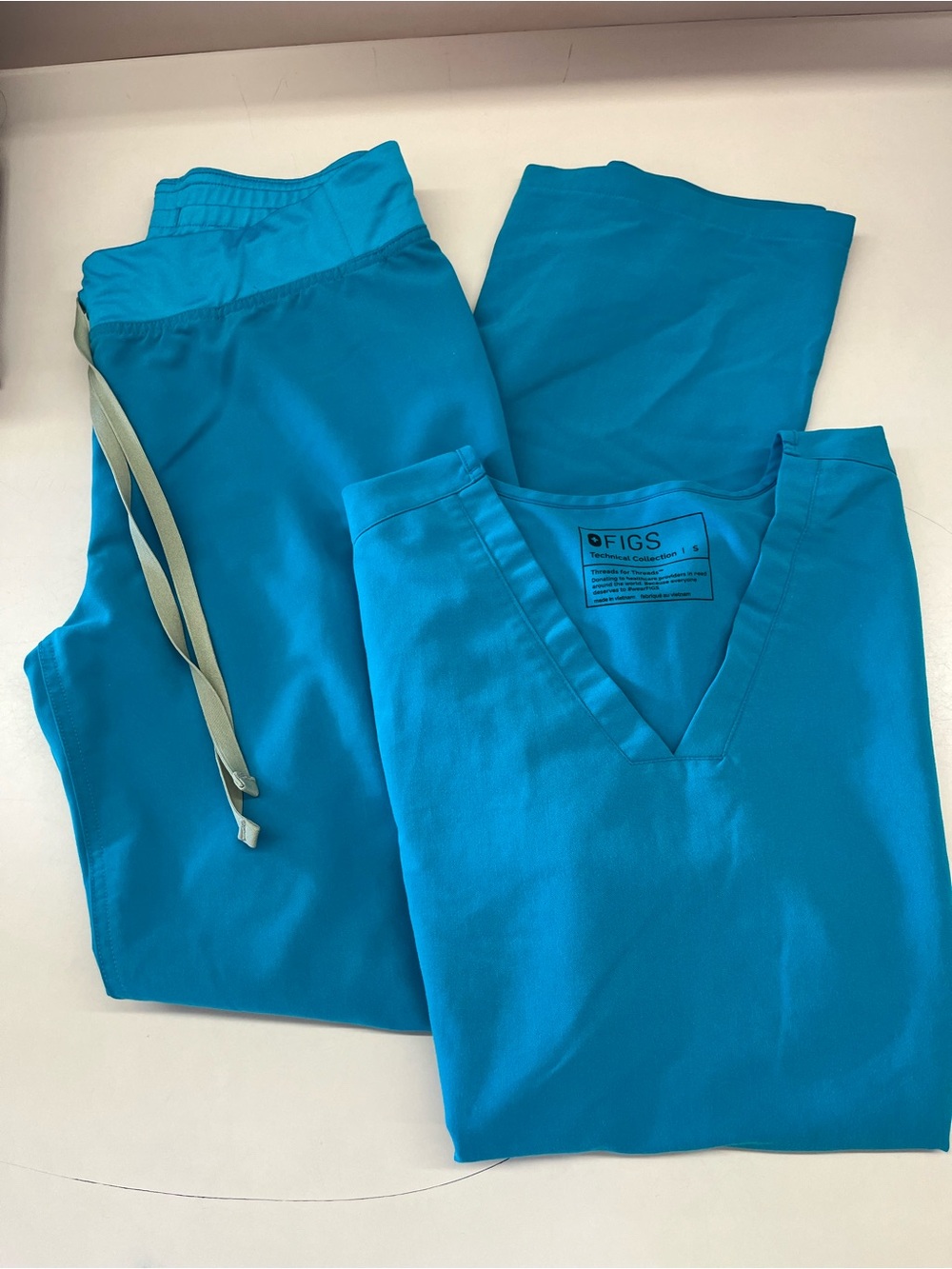 FIGS Scrub Set Small